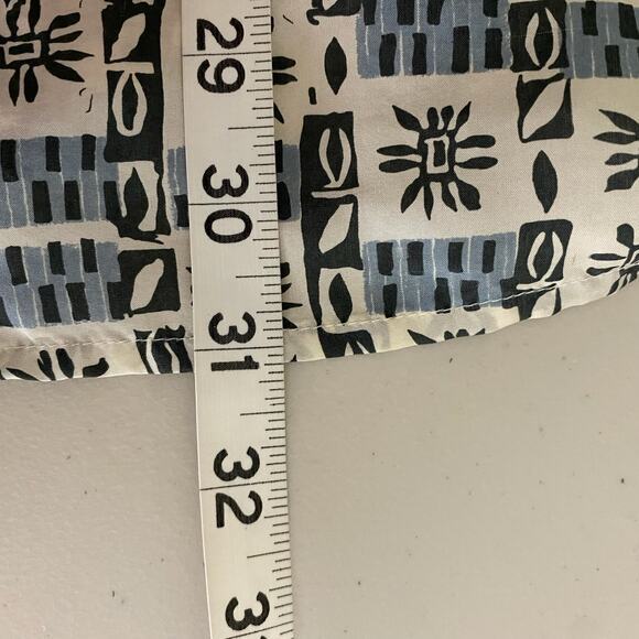 Vtg‎ 90s Button Up Mens Size XL 100% Silk Band Collar Batik Print Cabana Friends - Picture 8 of 8